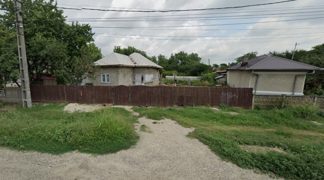 Teren cu constructie sat Salcuta, loc. Titu, jud. Dambovita 6241441