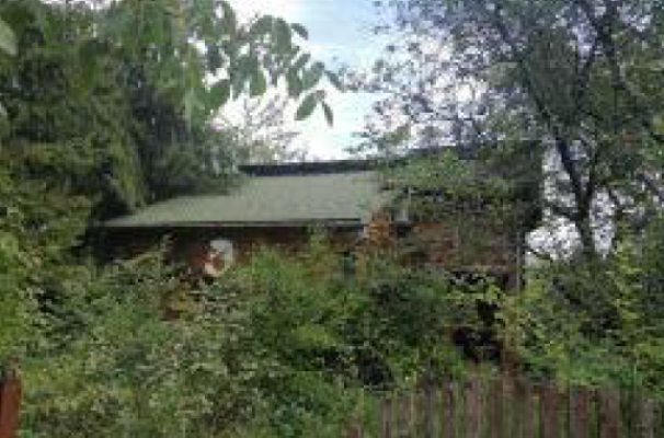 Cota de 3/16 din casa P+ M si teren in Deva, str. Nucet, Jud. Hunedoara