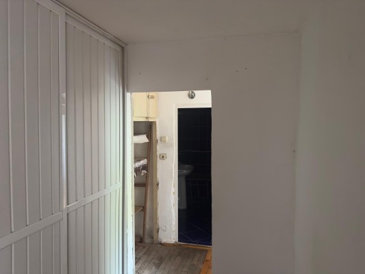 Apartament 2 camere si dependinte, blv. Constantin Brancusi, nr.11, etaj 2, Targu-Jiu, judetul Gorj