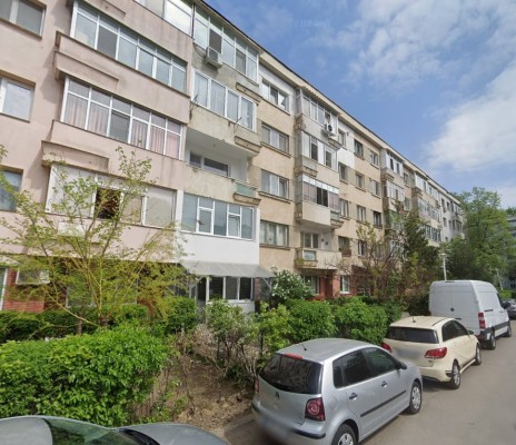 Apartament 4 camere zona Tatarasi, Loc. Iasi, Jud. Iasi