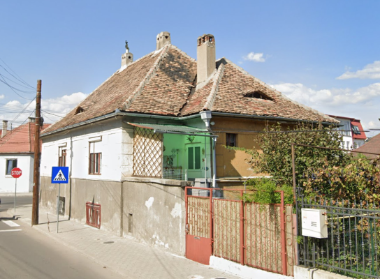 Cota de 2/3 din apartament la casă și teren in Mediaș, Strada Michael Weiss, jud. Sibiu