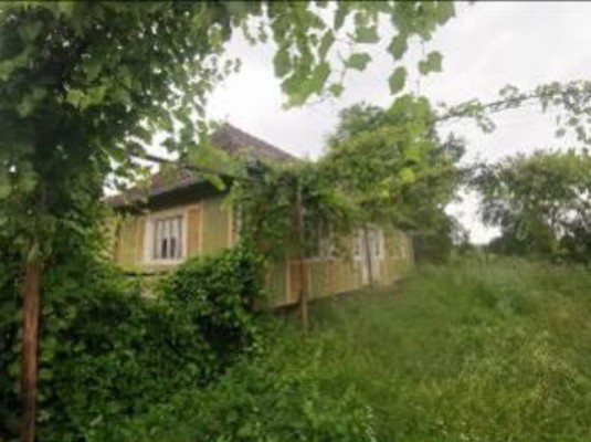 Cota de 1/3 din teren si Casa P+ anexa in Preluci, jud SJ