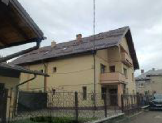 Cota 3/16 casă de locuit tip duplex + teren intravilan, Gura Humorului, jud. Suceava