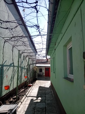 Teren si casa in Sibiu, str. Varga Ecaterina, jud. Sibiu