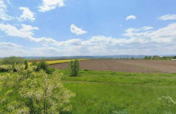 Cota 1/2 din teren extravilan agricol, Com.Cornu Luncii, Jud.Suceava
