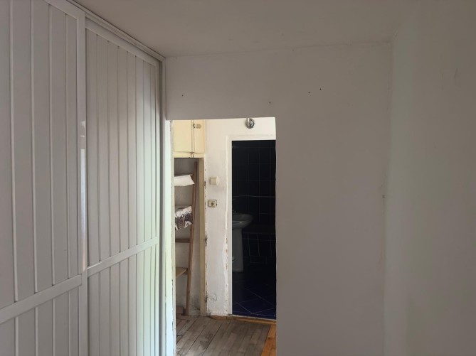 Apartament 2 camere si dependinte, blv. Constantin Brancusi, nr.11, etaj 2, Targu-Jiu, judetul Gorj