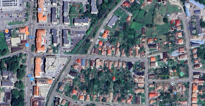 Cota de 3/16 din apartament la casă de locuit + cotă parte teren in Gheja, Strada Liliacului, județul Mureș