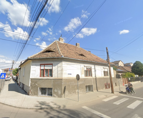 Cota de 2/3 din apartament la casă și teren in Mediaș, Strada Michael Weiss, jud. Sibiu