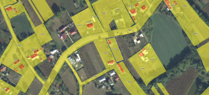 Cota 1/2 din casă de locuit și teren intravilan – Comuna Moldoveni, jud. Neamț