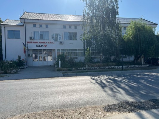 Bun imobil constructie industiala in Com. Petresti, Str. Principala nr. 1, jud. Dambovita
