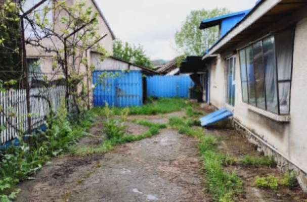 Cota de 1/2 din teren si 1/4 din constructii, loc. Banesti, jud. Prahova