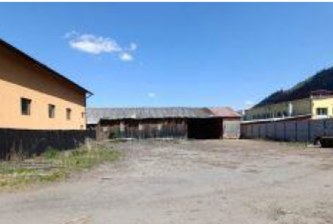 Teren intravilan curți construcții cu anexe industriale – Comuna Sadova, jud. Suceava