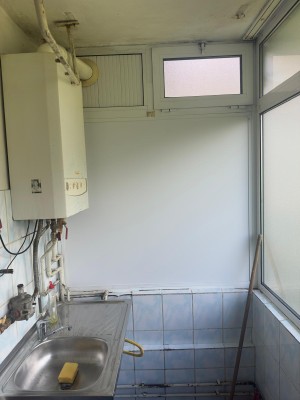 Apartament 2 camere si dependinte, blv. Constantin Brancusi, nr.11, etaj 2, Targu-Jiu, judetul Gorj