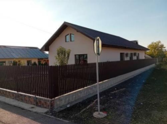 Casa si teren situate in loc. Alexandru Odobescu, judetul Calarasi