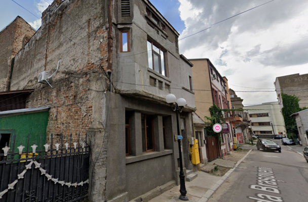 Cotă 3/8 din imobil – Apartament 2 camere, beci, terasă și teren intravilan, Municipiul Brăila, jud. Brăila BTM3035277