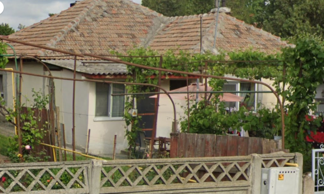 Cota de 1/4 din casa cu teren Palazu Mare, jud. Constanta