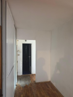 Apartament 2 camere si dependinte, blv. Constantin Brancusi, nr.11, etaj 2, Targu-Jiu, judetul Gorj