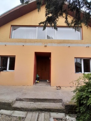 CASA P+M, STR.RAURILOR, LOC STEFANESTI, SAT GOLESTI