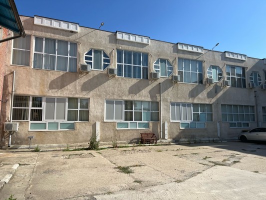Bun imobil constructie industiala in Com. Petresti, Str. Principala nr. 1, jud. Dambovita