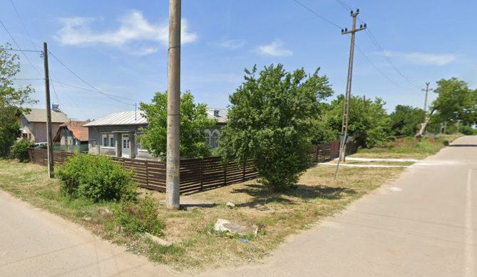 Cota de 3/16 din casa si teren, loc. Curcani, str Petre Ghica, Calarasi