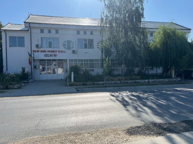Bun imobil constructie industiala in Com. Petresti, Str. Principala nr. 1, jud. Dambovita