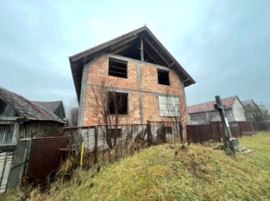 Casă și teren în Valea Lungă, Sat Lunca, jud. Alba