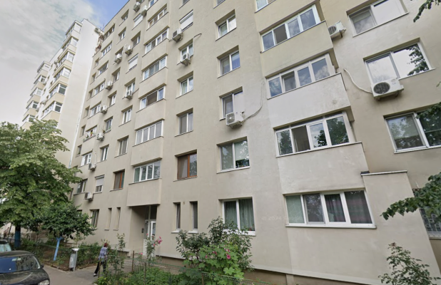Cota 1/2 din apartament 2 camere si dependinte, strada Minis, etaj 2, Sector 3, Bucuresti