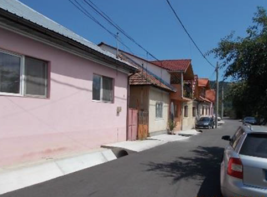Casa tip P si teren in suprafata de 301 mp situat in loc Orsova