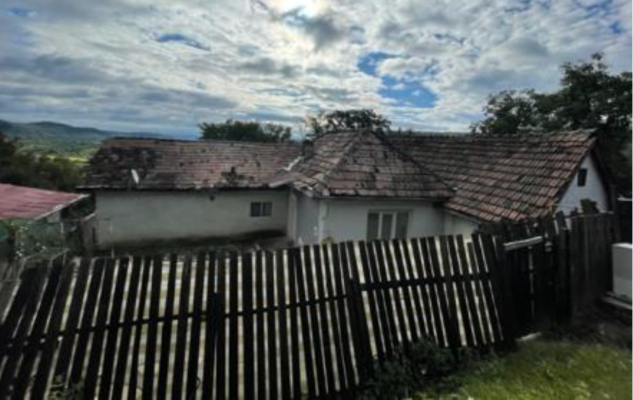 Cota de 1/2 din Casa P + teren in Sighisoara, Str Dealul Garii