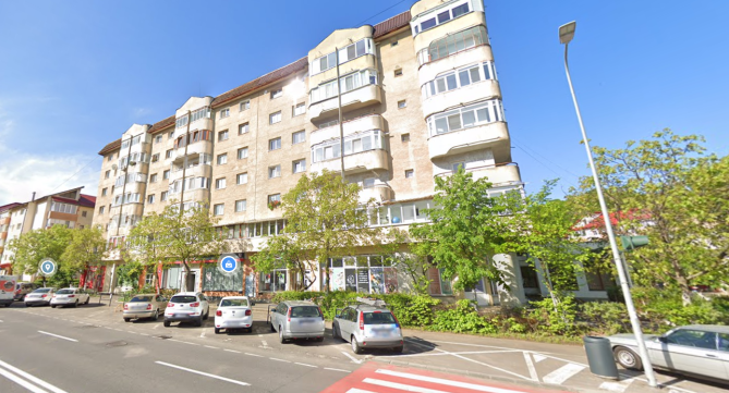 Cota 3/8 din apartament 4 camere si dependinte, strada Prunului, Brasov