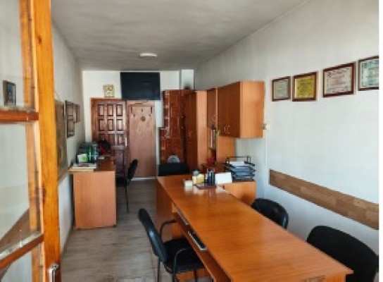 Vanzare teren si cladire in Calarasi, str. Locomotivei nr. 5