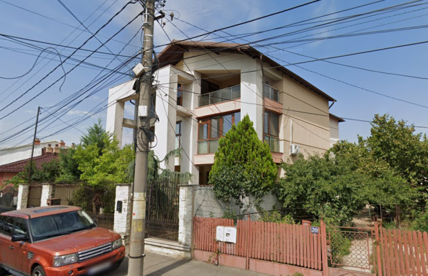 Apartament suprafata 221mp in Str. Berzei, Targoviste, Jud. Dambovita