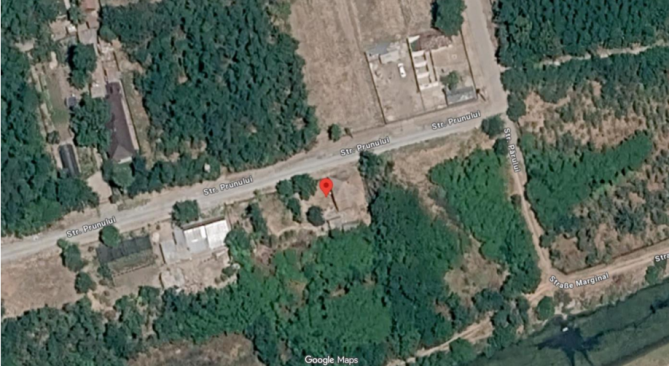 Cotă de 1/2 din casă cu teren 1.397 mp, Ciocănești, județul Călărași