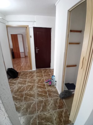 Apartament 2 camere, decomandat – str. Belsugului, Zona Orizont, Călărași