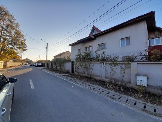 Vila P+1+M si teren, loc. Buda, Cornetu
