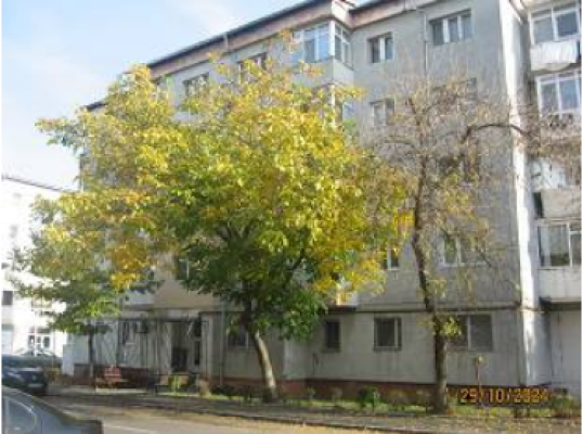 APARTAMENT CU 3 CAMERE DE LOCUIT SI DEPENDINTE, str tineretului, etaj 3 loc. dragasani jud valcea