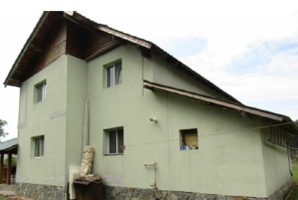 Casa cu teren, Loc. Fieni, Jud.Dambovita