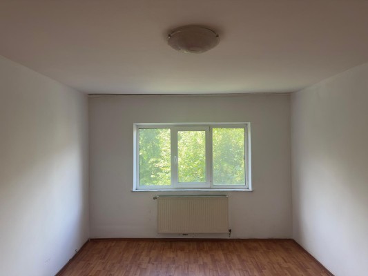 Apartament 2 camere si dependinte, blv. Constantin Brancusi, nr.11, etaj 2, Targu-Jiu, judetul Gorj