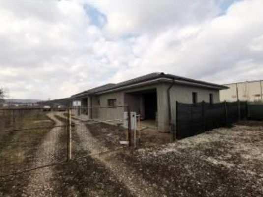 Casa P si teren in Jucu de Mijloc, aleea Painii, jud. Cluj