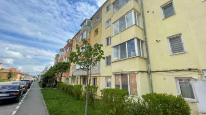 COTA DE 1/2 din apartament 2 camere, str. 9 MAI, Codlea