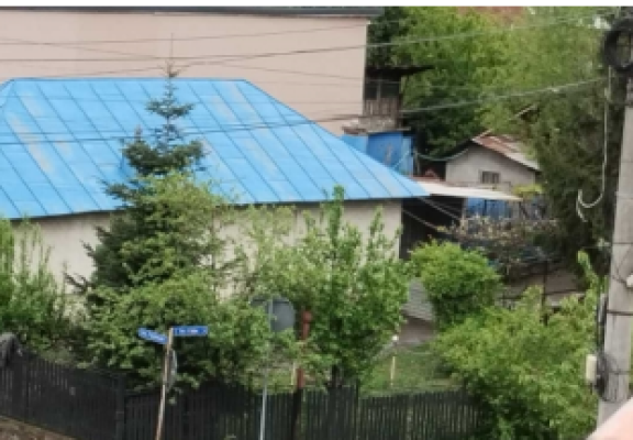 Cota de 1/2 din teren si 1/4 din constructii, loc. Banesti, jud. Prahova