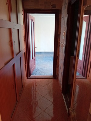 Apartament 4 camere semidecomandate, Loc.Piatra Neamt, Jud.Neamt