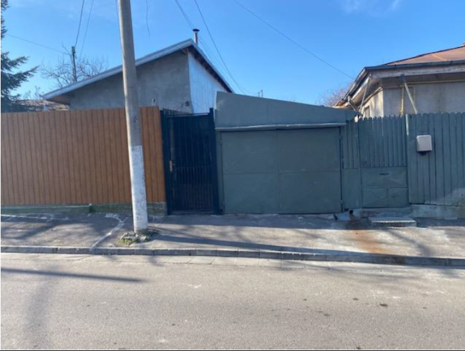 COTA de 1/2 din casa si teren, Str.Tamaioarei