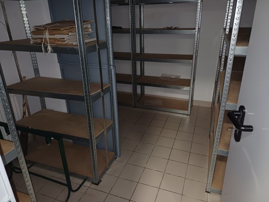 Spatiu comercial zona benzinaria MOL str. 9 Mai, Bacau, jud. Bacau
