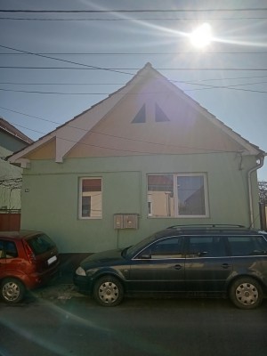 Teren si casa in Sibiu, str. Varga Ecaterina, jud. Sibiu