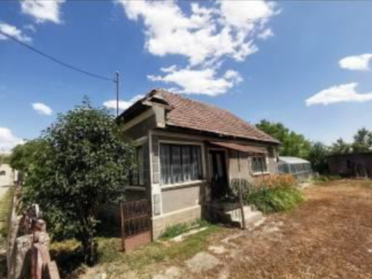 Cota de 1/3 din Casă D+P și teren în Comuna Mica, Sat Mănăstirea, jud. Cluj