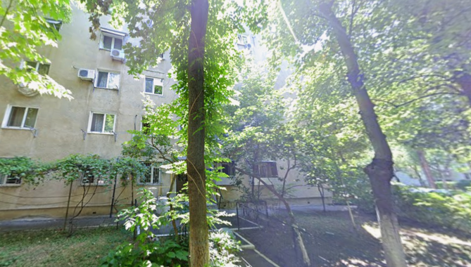 Cot 1/3 din apartament 3 camere si dependinte, aleea Uioara, etaj 2, Sector 4, Bucuresti