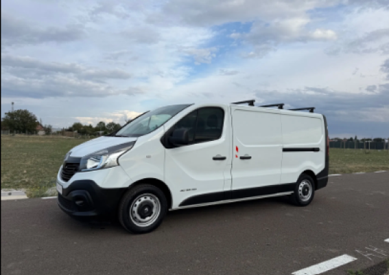 Renault Trafic plus remorca model Repo situate in Cezieni, ferma Cezieni, judetul Olt