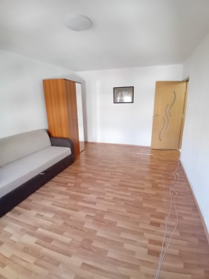 Apartament 2 camere, decomandat – str. Belsugului, Zona Orizont, Călărași