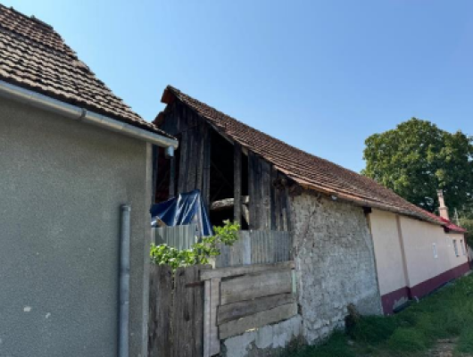 Cota de 3/96+1/96+2/96+375/57504+125/57504+250/57504 din teren intravilan plus casa, loc. Vistea de Sus, judetul Brasov